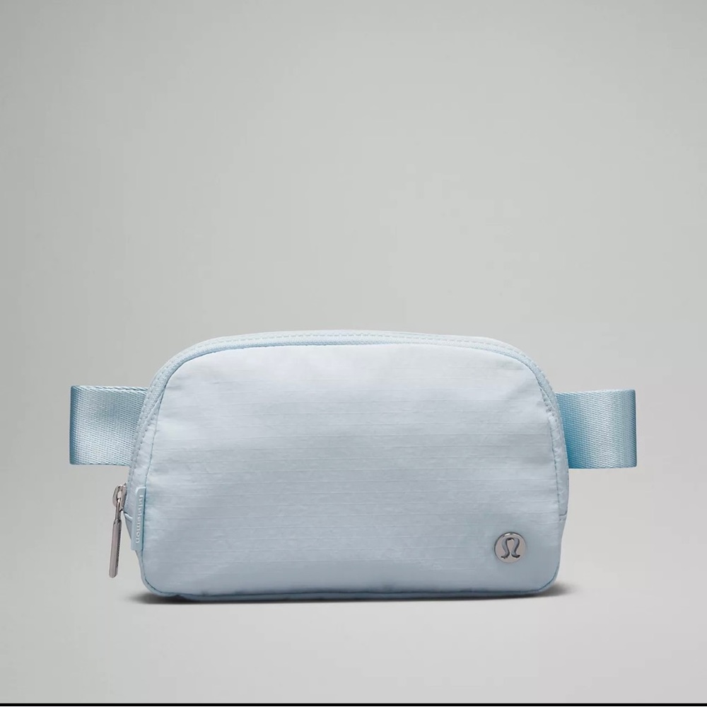 Powder Blue Lululemon Everywhere Crossbody Belt Bag 1L NWT